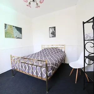  Séjour chez l'habitant 2, Calme, 1 Station De Paris France
